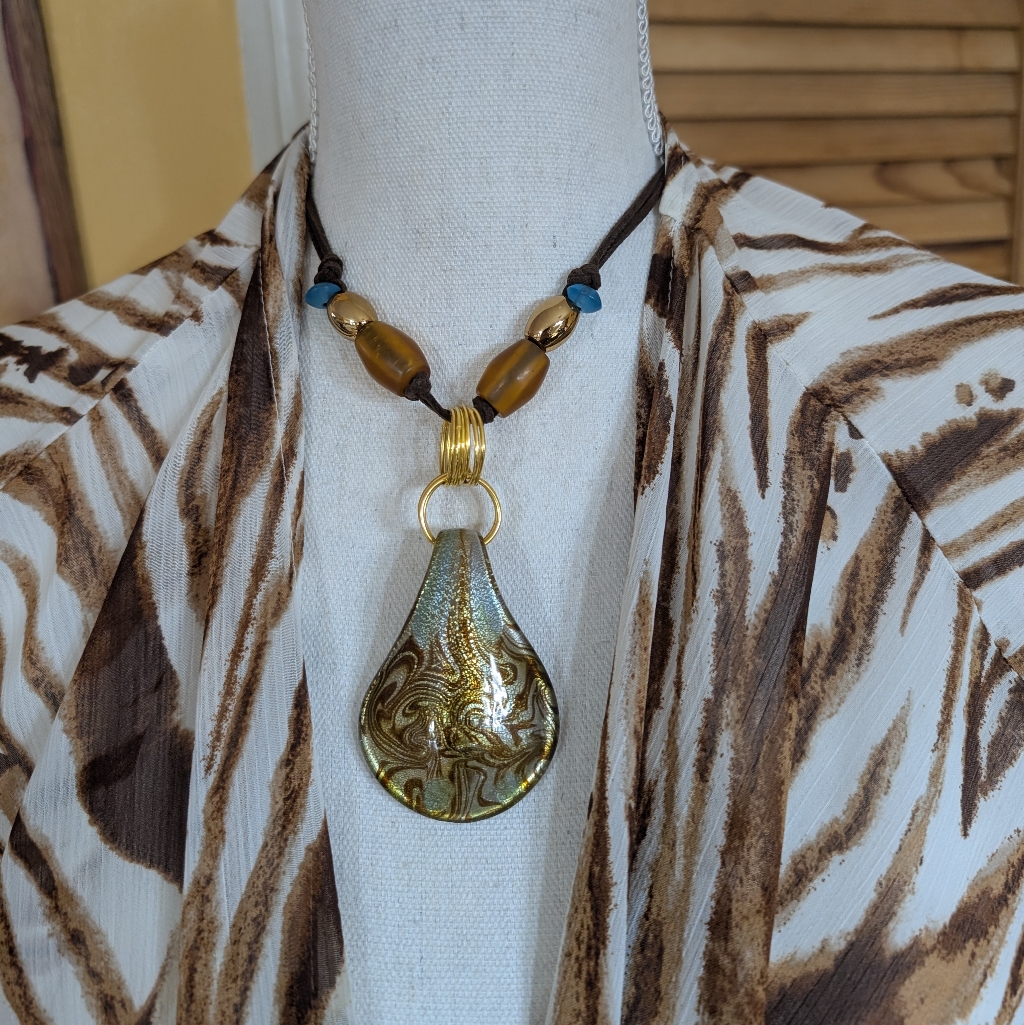 Dressbarn Choker Pendant Glass Blown Statement Necklace Nwt 12$